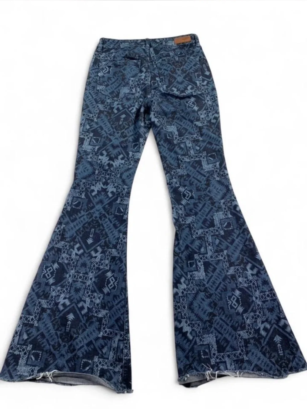 Shyanne Flare Jeans Aztec Tribal Pattern Raw Hem Western Cowgirl Size 28
